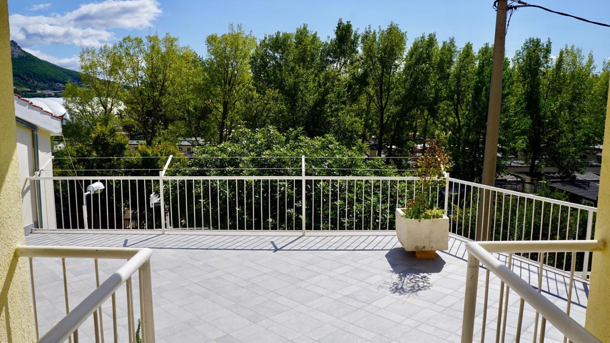 Apartments Niksa Kastelan Omiš Εξωτερικό φωτογραφία